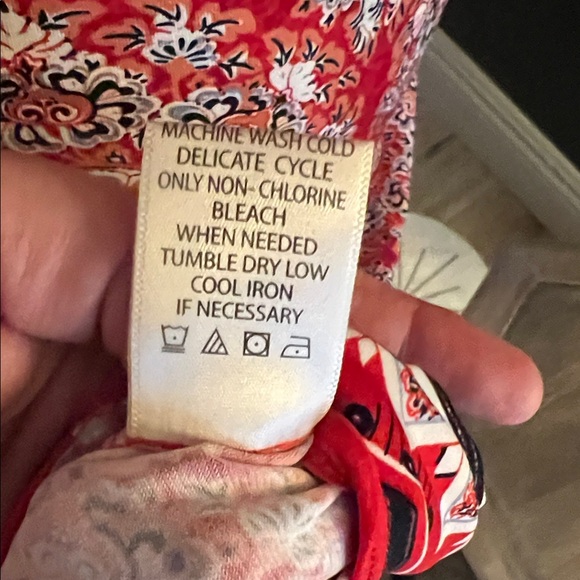 NWT. Max Studio, Large, Red Patterned Women's Dress - Picture 9 of 10